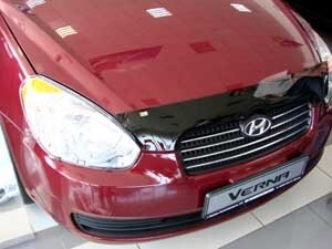 Дефлектор капота (мухобойка) Hyundai Verna 2005-2010 (Хюндай Верна) SIM