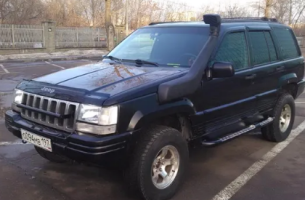 Дефлектор капота (мухобойка) Jeep Grand Cherokee (ZJ) с 1993–1998 г.в. (Джип Гранд Чироки) Вип Тюнинг