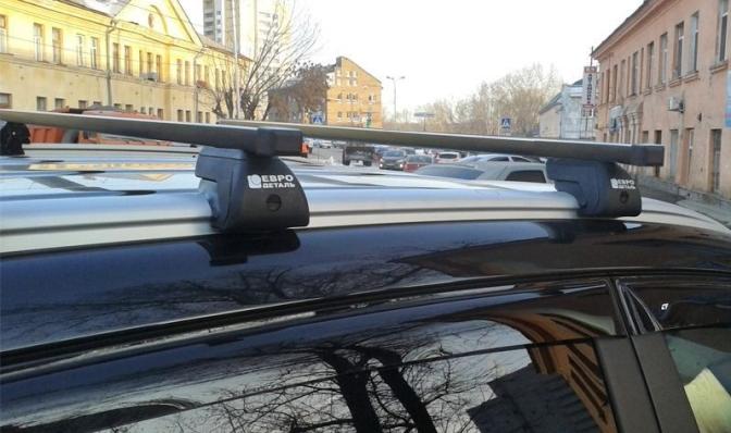 Багажник на крышу для Kia Soul (2009-2014) на интегрированные рейлинги (прямоугольные дуги) Евродеталь